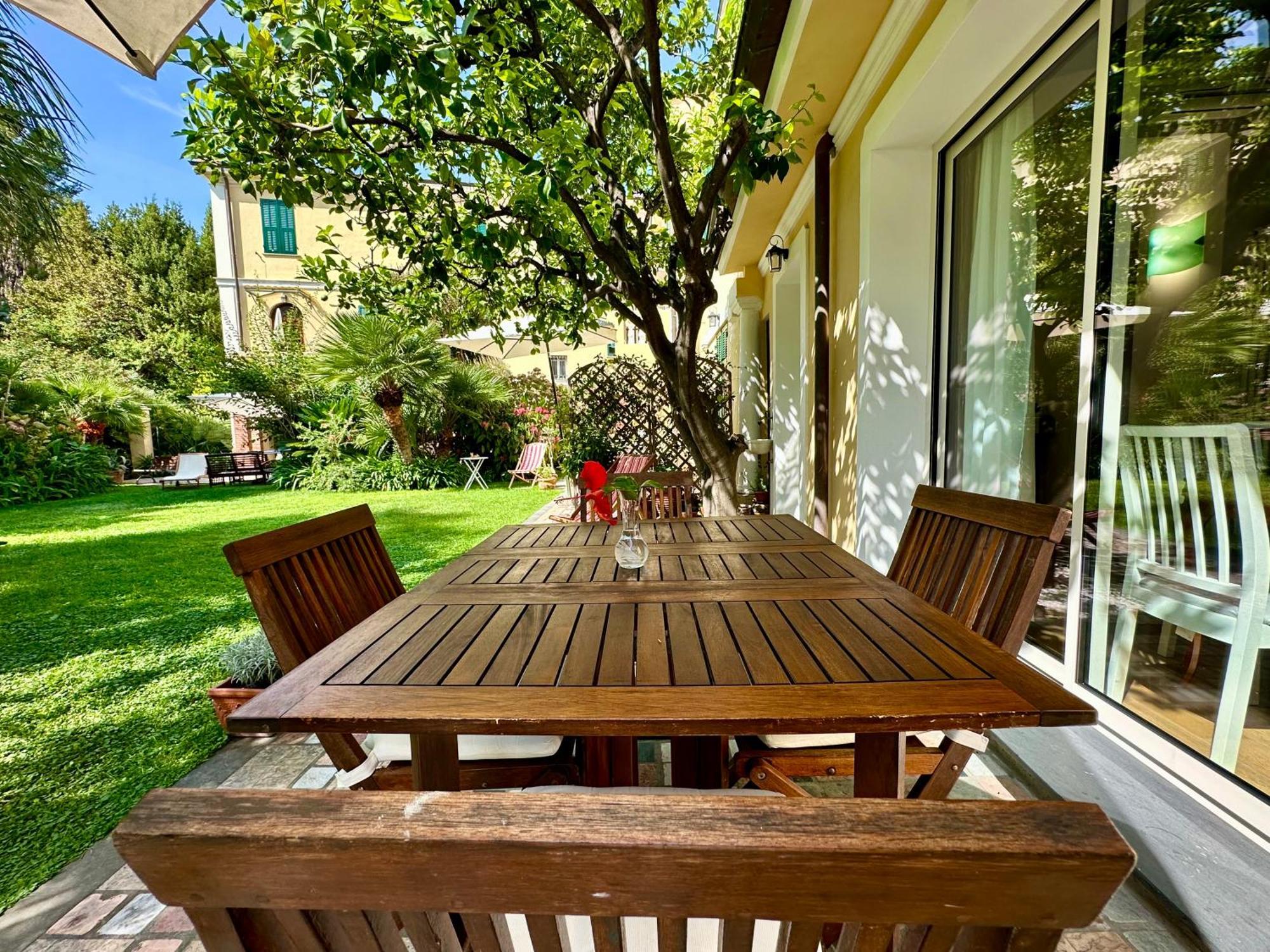 Villa Angelina Holiday Homes - Casa U.G. 瓦莱克罗夏 外观 照片